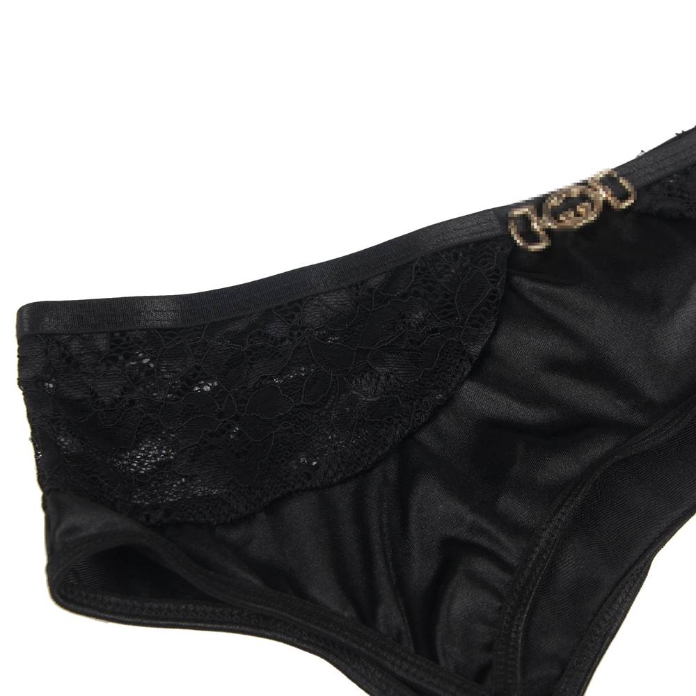 Delicate lace Stitching Exquisite metal buckle Bra and Garter Panty Set 2 Colours
